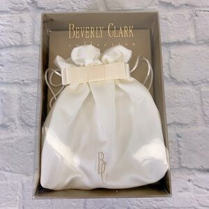 Beverly Clark Bridal Wedding Ivory Purse Pouch Bag Bow Ivory Creme New in box